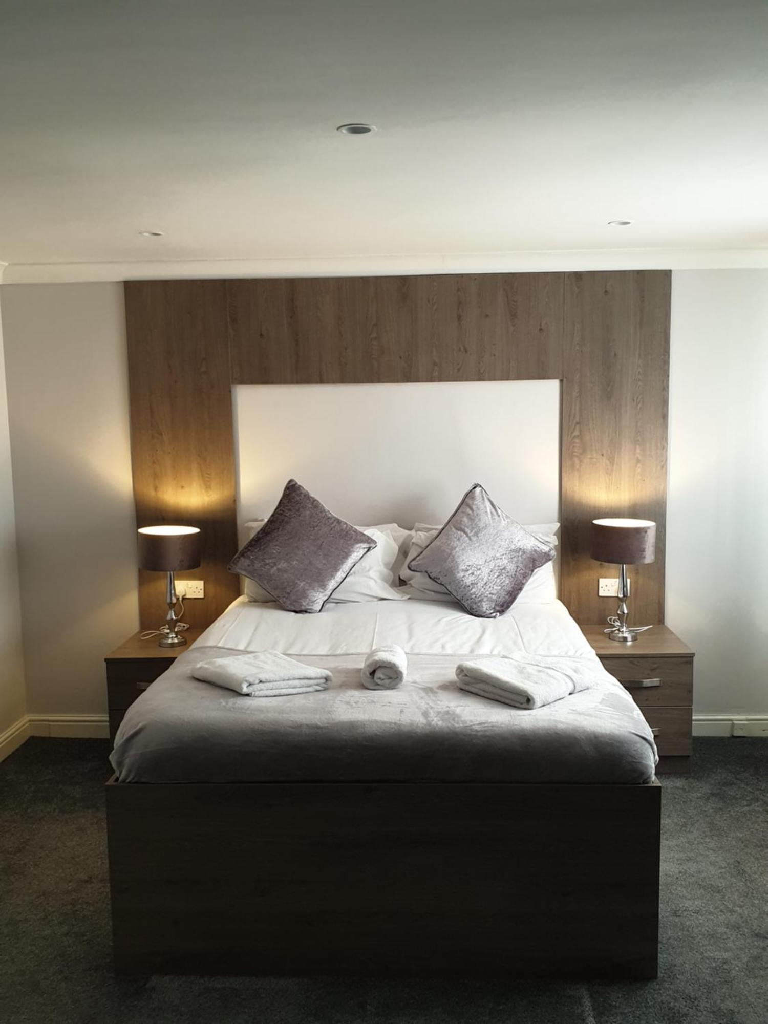The White Horse Lodge Hotel Тирск Екстериор снимка